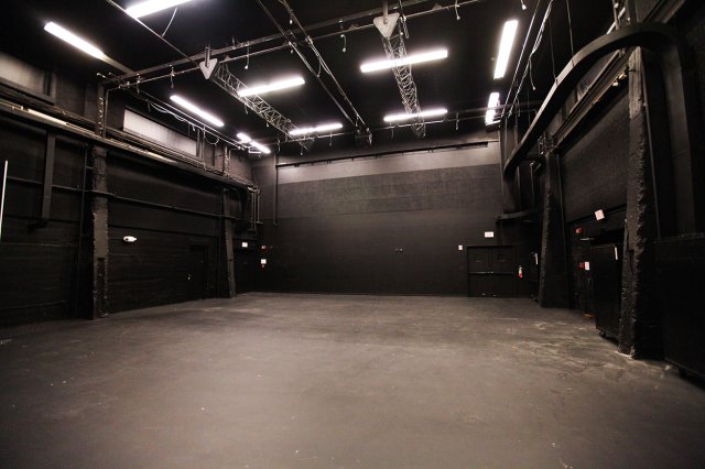 Black-box theatre